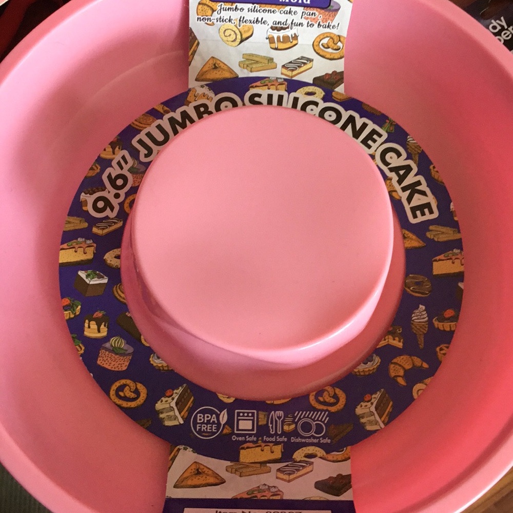 Jumbo Silicone Cake Pan - Pink
